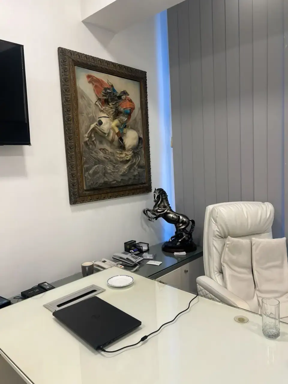 Office image